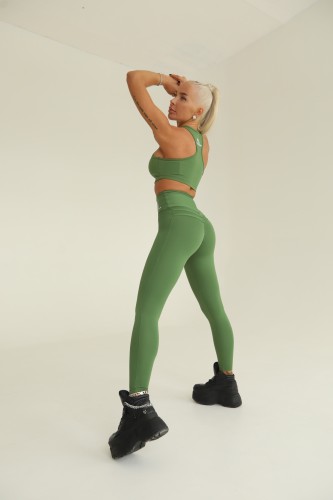 ТОП GREEN TOP WITH CUTOUT ON FRONT