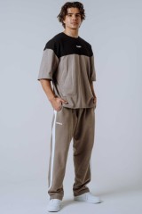 Футболка Nebbia Oversized Tee POWER Light Brown ASH 898