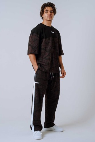 Футболка Nebbia Oversized Tee POWER Dark Brown Camo 898