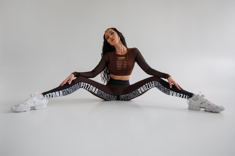 ЛЕГГИНСЫ BROWN LEGGING WITH BLACK BELT AND LEGS PRINT