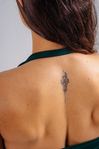 Майка Nebbia Halter Top with Built-in Bra PRIMAL Dark Green 863