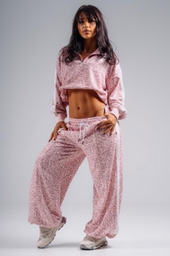 Штаны Nebbia Baggy Leopard Sweatpants PRIMAL Pink Leopard 865