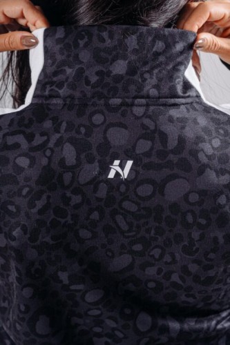 Кофта Nebbia Half-Zip Leopard Sweatshirt PRIMAL Black Leopard 866