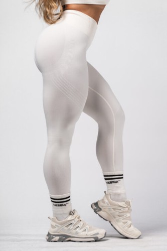 Леггинсы Nebbia Push-Up Leggings with Shaping Lines FLOW SEAMLESS Cream 497