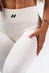 Леггинсы Nebbia Push-Up Leggings with Shaping Lines FLOW SEAMLESS Cream 497