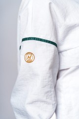 Куртка-Анорак женская Nebbia Clubhouse Half-Zip Top CLUB D’OR White 644