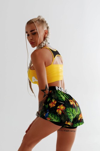 Топ Nebbia Light-Support Sports Bra GYM HERO Yellow 579