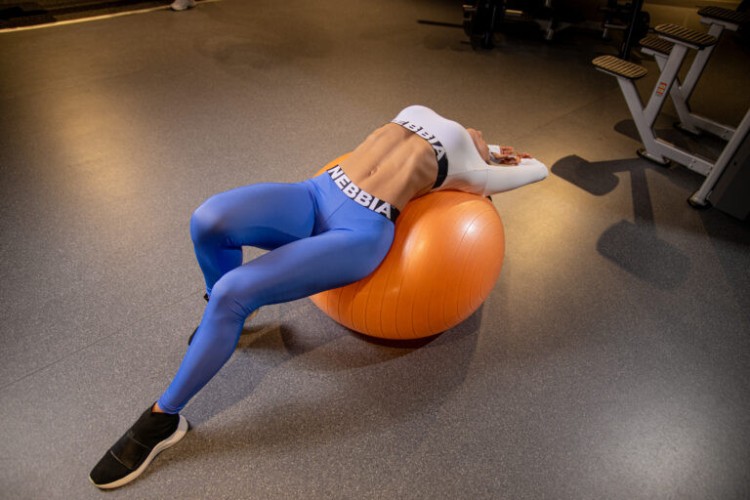 Леггинсы Nebbia Scrunch butt 691 Blue