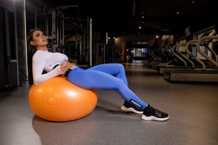 Леггинсы Nebbia Scrunch butt 691 Blue