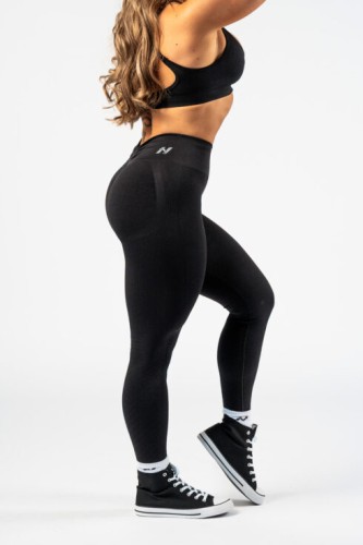 Леггинсы Nebbia High Waisted Push-Up Leggings TOTALLY SEAMLESS Black 303