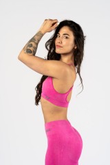 Топ Nebbia Medium-Support Sports Bra TOTALLY SEAMLESS Pink 305