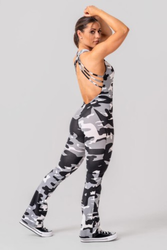 Комбинезон Nebbia Sculpting Flared Jumpsuit OWN THE GYM White Camo 397