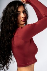 Топ Nebbia Seamless Long-Sleeve Top POWER Red 892