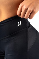Шорты Nebbia V-shaping Belt Shorts STRONG BEAUTY Black 428